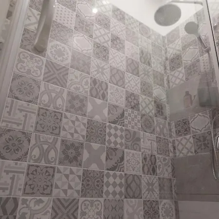 Housestation * פלרמו