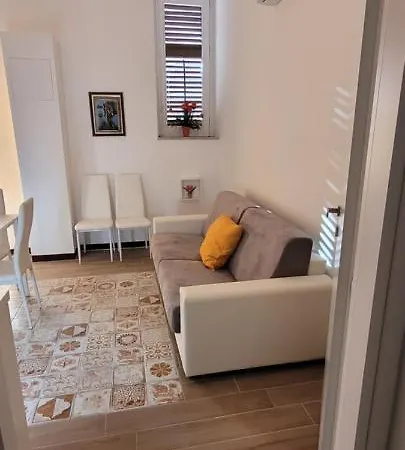 Housestation פלרמו