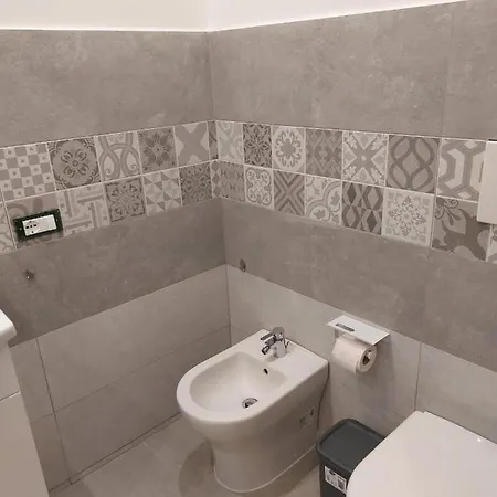 Housestation דירה *