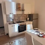 Housestation Апартаменты *